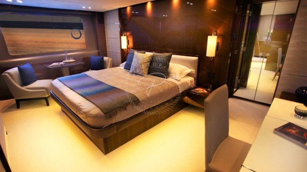 2014 PRINCESS 82