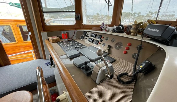 2005 DUDLEY DIX DESIGN ECHO 38 TUG BOAT