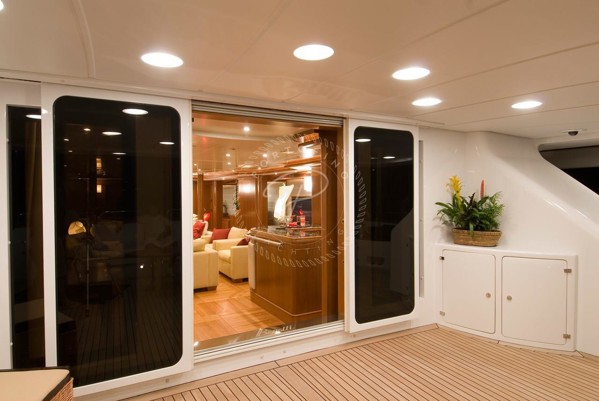 2007 | 2017 BENETTI VISION 145