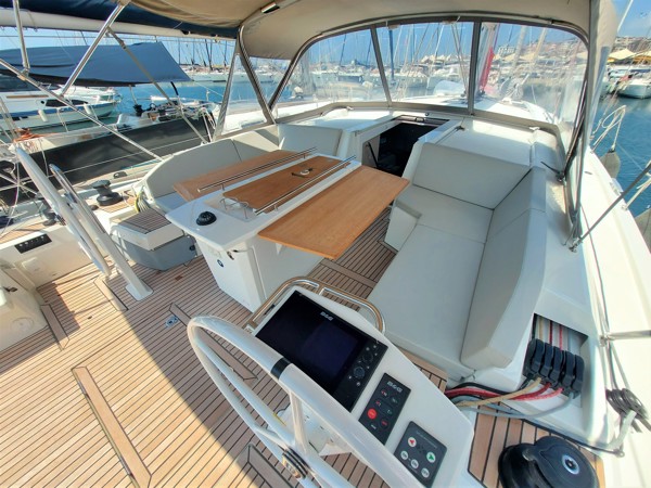 2021 BENETEAU OCEANIS 46.1 FIRST LINE
