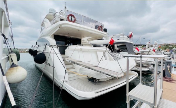 2015 PRINCESS 88
