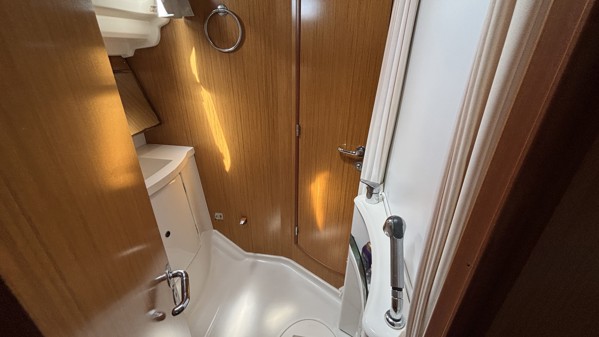 2008 JEANNEAU 42 DS 