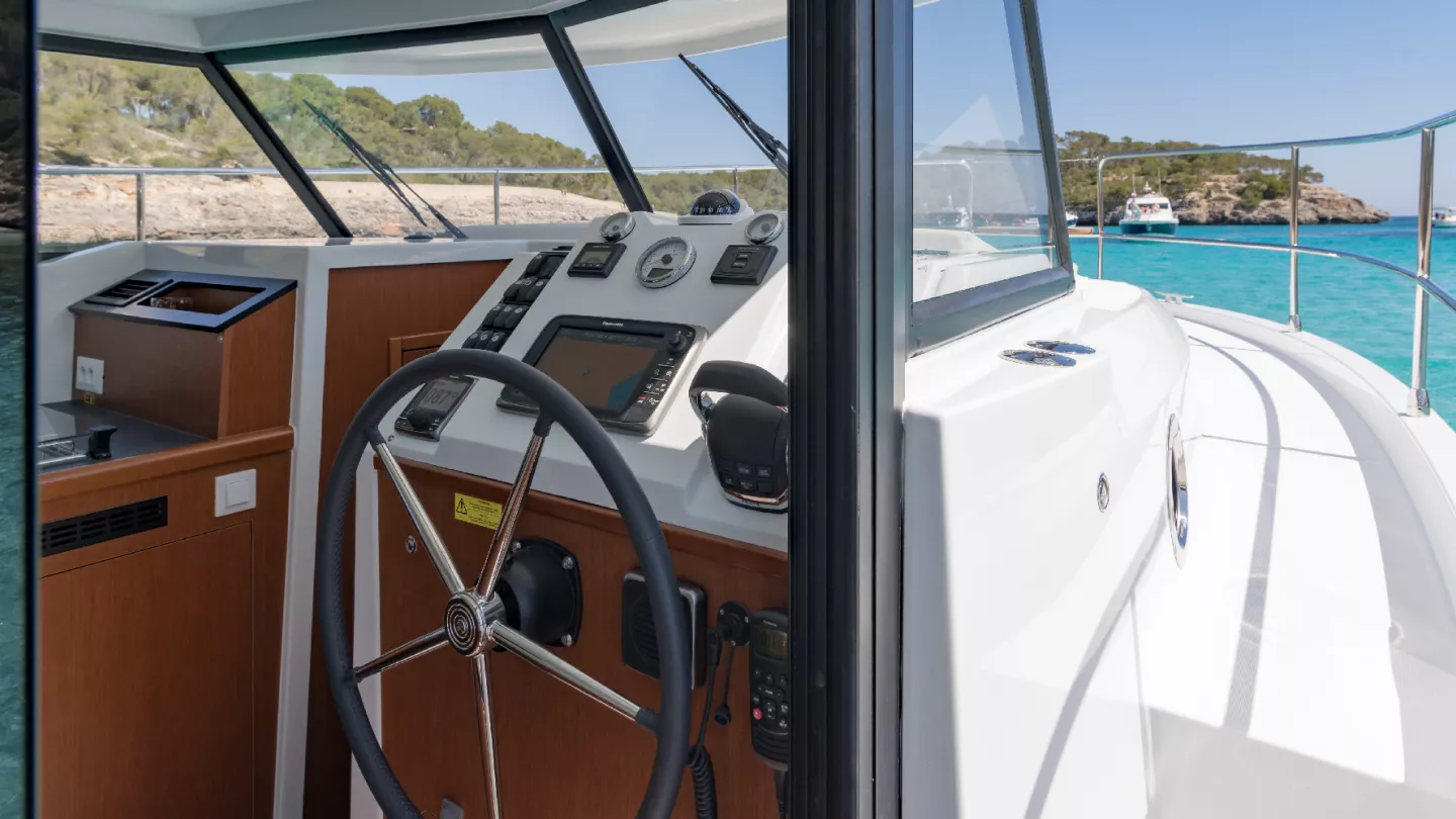 2018 SWIFT TRAWLER 30