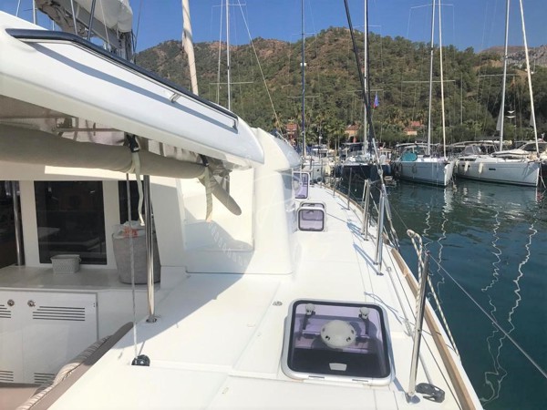 2015 LAGOON 450 F