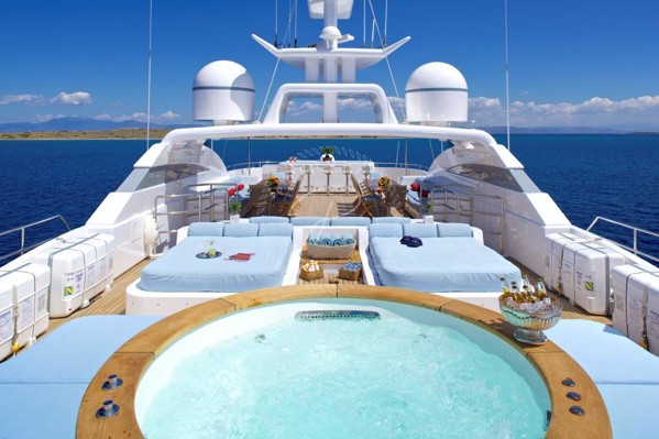 2006/2013 MONDOMARINE CUSTOM 49M