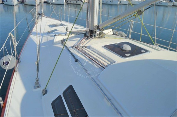 2011 AZUREE 40