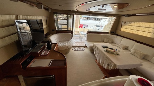 2004 FERRETTI YACHTS 590