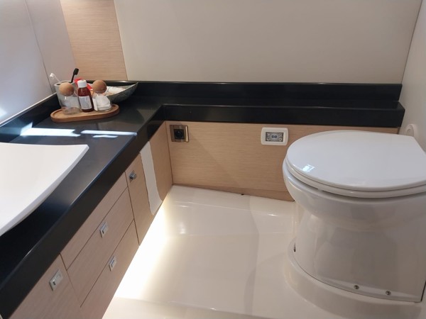 2016 PRESTIGE 500 FLY