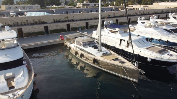 2017 JEANNEAU 64