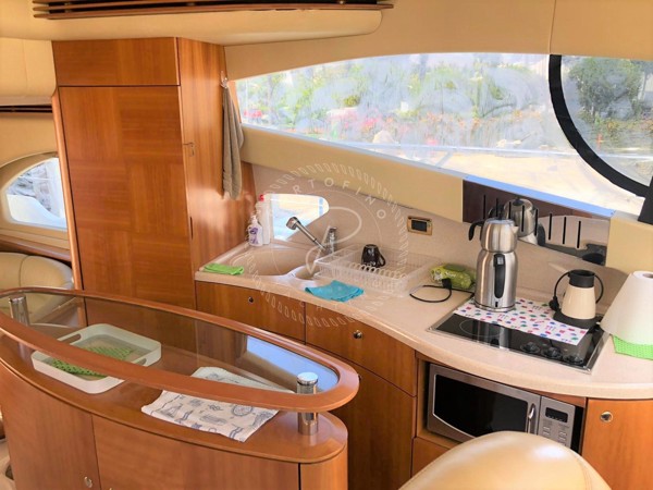 2010 AZIMUT 55 FLY