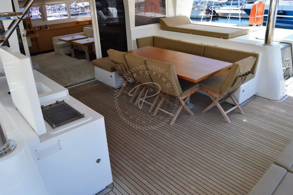 2012 LAGOON 620