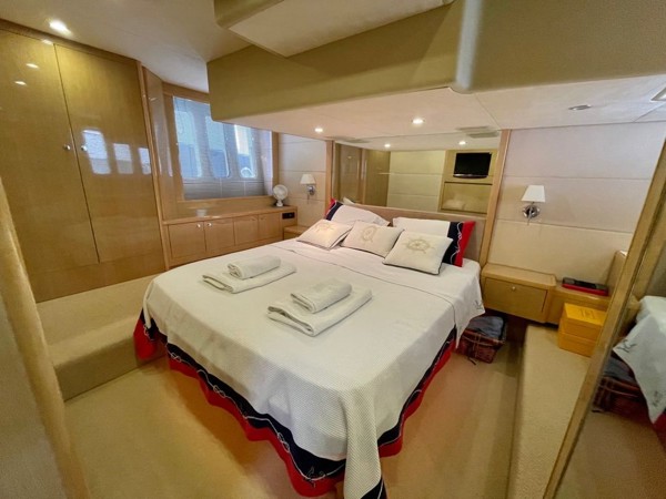 2009 PRINCESS 50