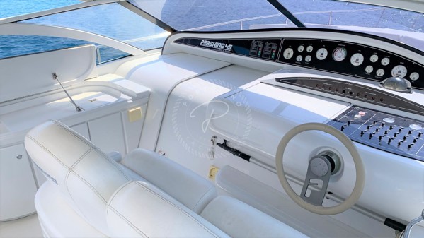 2002 PERSHING 45
