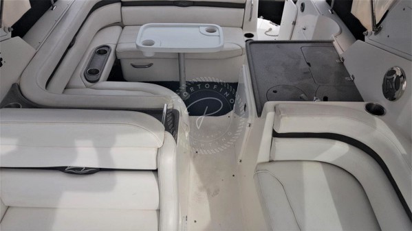 2011 RINKER 280 EC