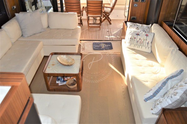 2017 ABSOLUTE NAVETTA 58