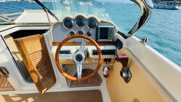 2011 CHRIS CRAFT CORSAIR 25