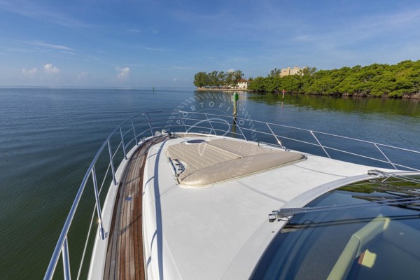 2016 AZIMUT 64 FLY