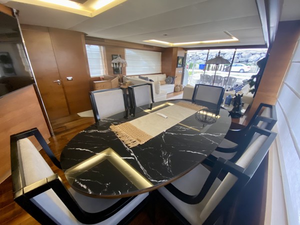 2007 AZIMUT 85