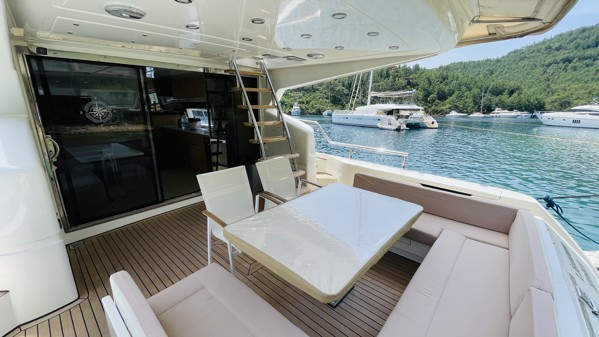 2017 LEOMAR 62