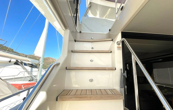 2019 ABSOLUTE 58 FLY