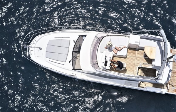 2017 PRESTIGE 420 FLY