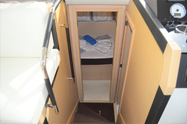 2017 PRESTIGE 420 FLY