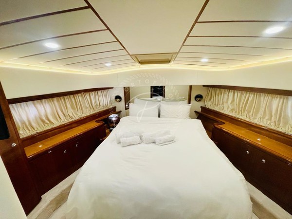 2003/2020 FERRETTI YACHTS 680