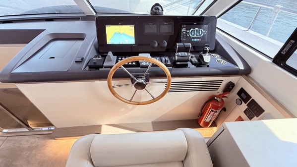 2025 AZIMUT MAGELLANO 60
