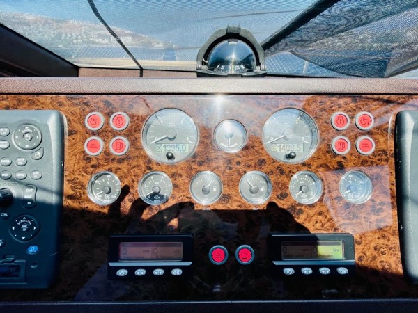 2010 PRINCESS 85