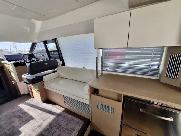 2021 PRESTIGE 420 FLY