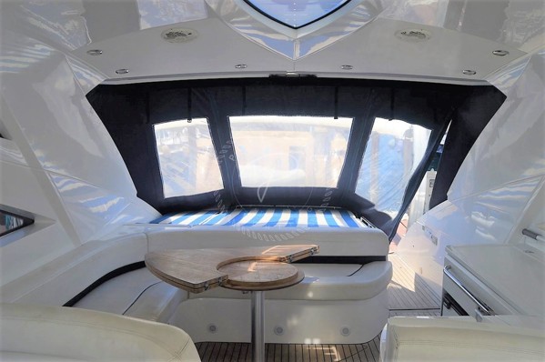 2006 FAIRLINE TARGA 47