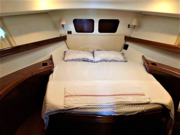 2005 BETEAU SWIFT TRAWLER 42