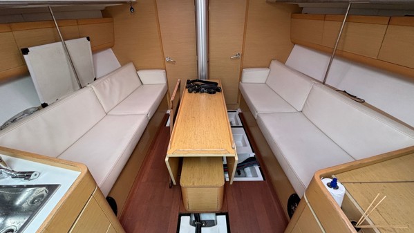 2012 BENETEAU FIRST 40