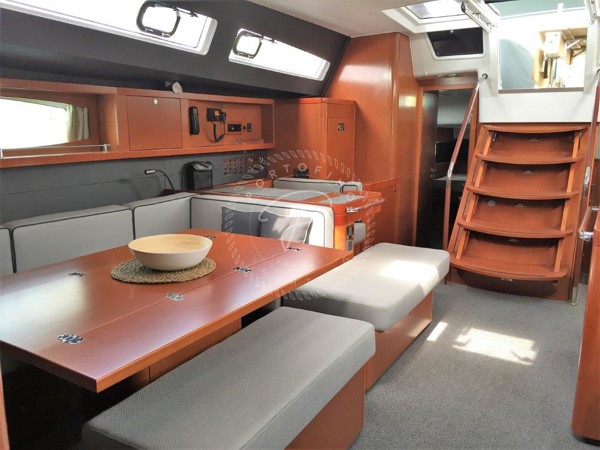 2016 BENETEAU OCEANIS 60