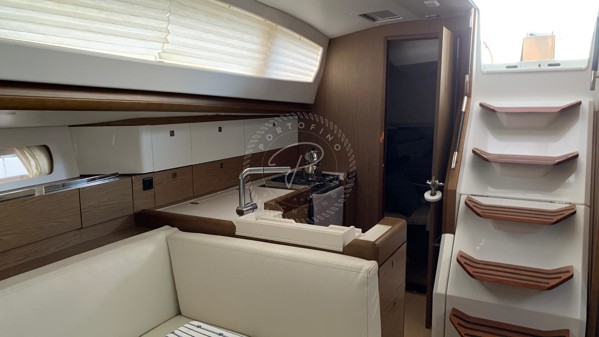 2012 JEANNEAU SUN ODYSSEY 44 DS