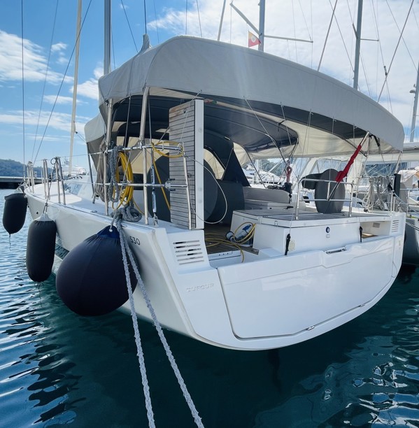 2021 DUFOUR 530