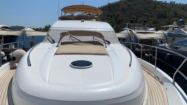 2007 PRINCESS 21M