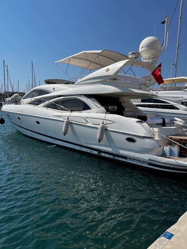 2000 SUNSEEKER MANHATTAN 64