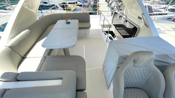 2019 ABSOLUTE 58 FLY