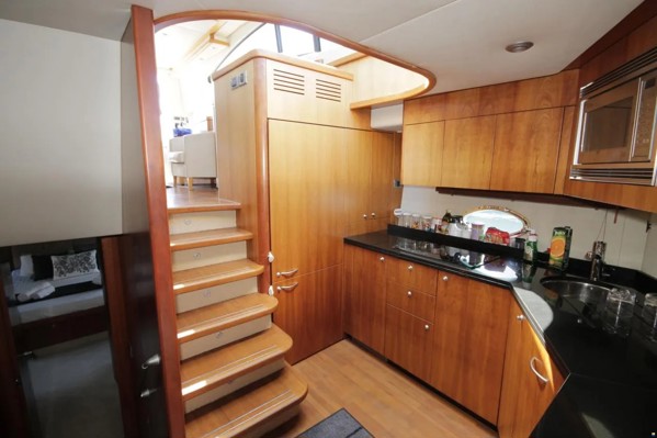 2008 SUNSEEKER PREDATOR 72