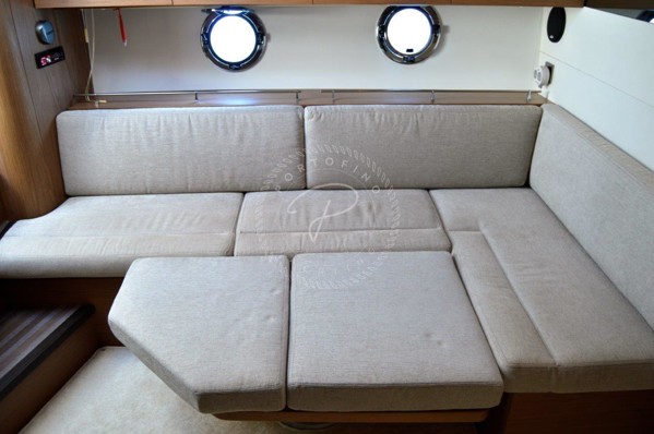 2015 BENETEAU GT 38
