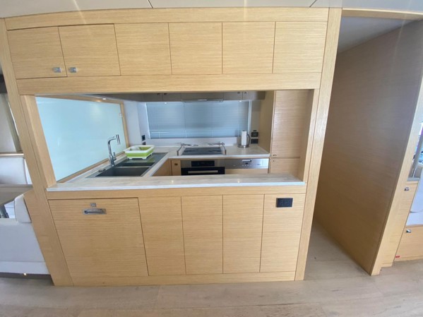 2018 SIRENA YACHTS 64