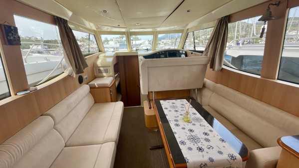 2014 GREENLINE 33 HYBRID