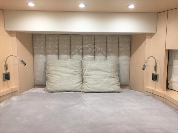 2016 SUNSEEKER 75 YACHT