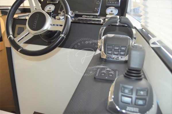 2015 PRESTIGE 420 FLY
