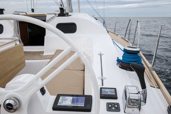 2016 ELAN IMPRESSION 45