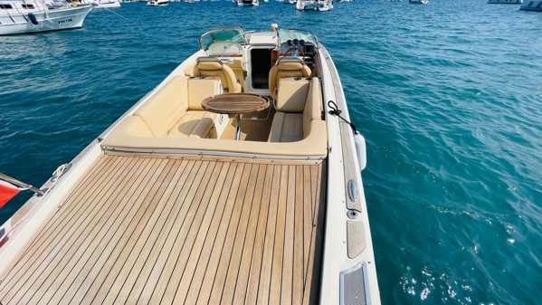 2011 CHRIS CRAFT CORSAIR 25