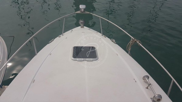 2011 RINKER 280 EC