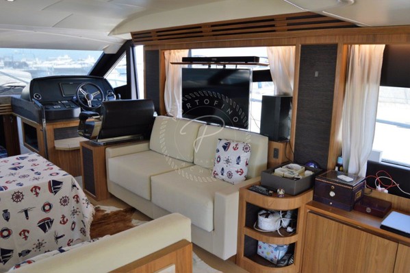 2014 ABSOLUTE 52 FLY