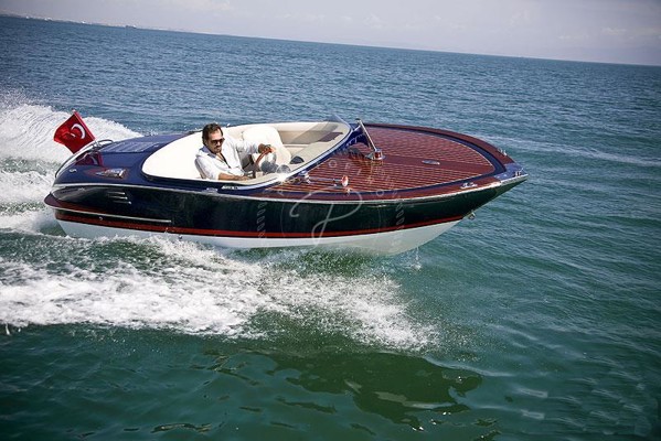 2023 YUKA 580 SPEEDSTER